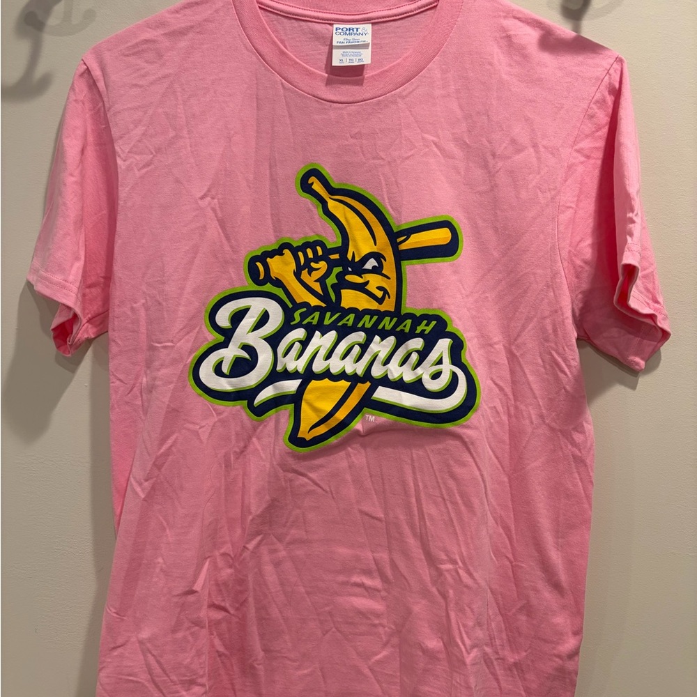 Youth XL Savannah Bananas T-shirt. Pink. (As my nephew helpfully pointed out)